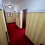 Pod Zamkiem فندق مبيت وإفطار 4*