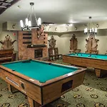 Pod Zamkiem Bed & Breakfast 4*